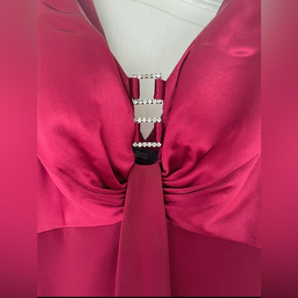 Elegant Burgundy Ball Sleeveless Dress - Picture 5 of 9